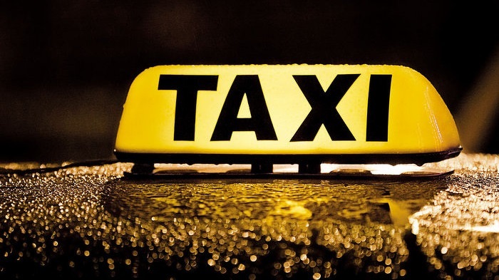Видео. Пьяный гродненец угнал и специально разбил машину такси в Гомеле