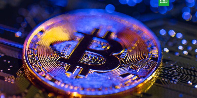 Биткоин впервые за семь месяцев опустился ниже $90 000