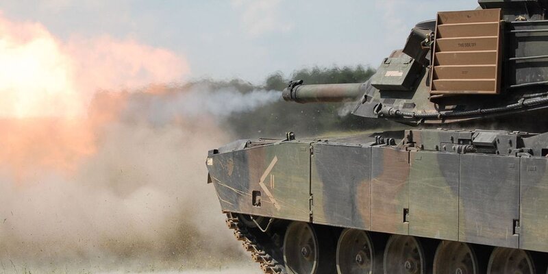 СМИ: Украина отвела танки Abrams в тыл из-за угрозы поражения дронами