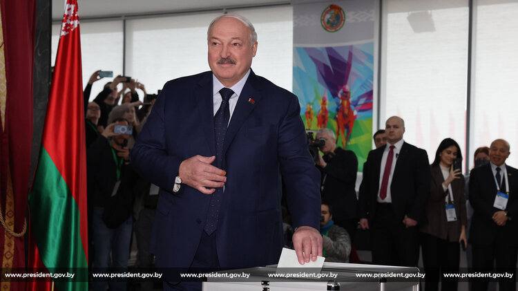 Александр Лукашенко побеждает на выборах Президента – за него проголосовали 5 136 293 белоруса