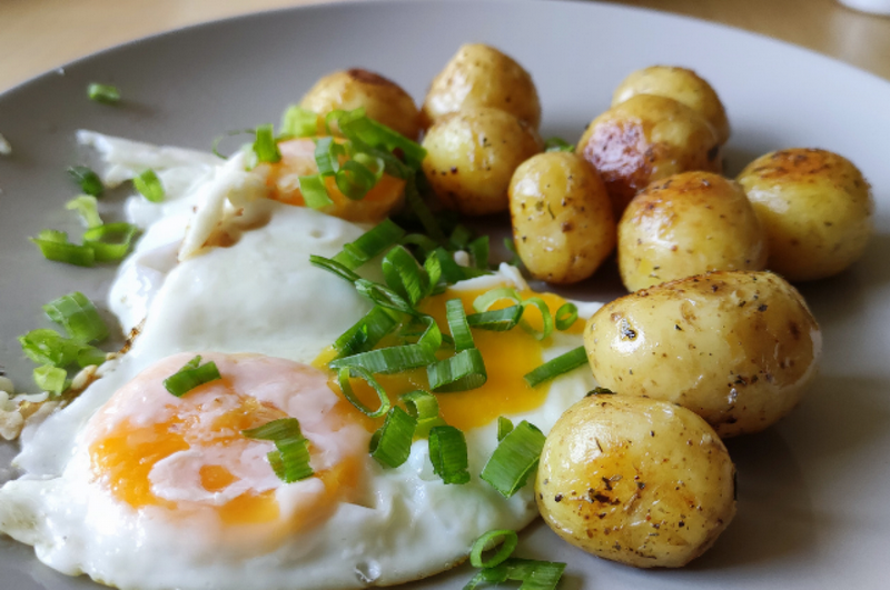 В Белстате рассказали, что на одного белоруса производят 407 яиц и 341 кг картофеля