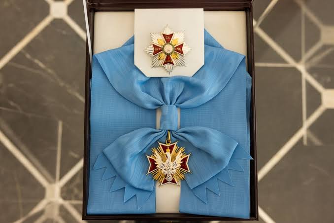 Президент Польши лишил Зеленского ордена Белого орла из-за героизации УПА